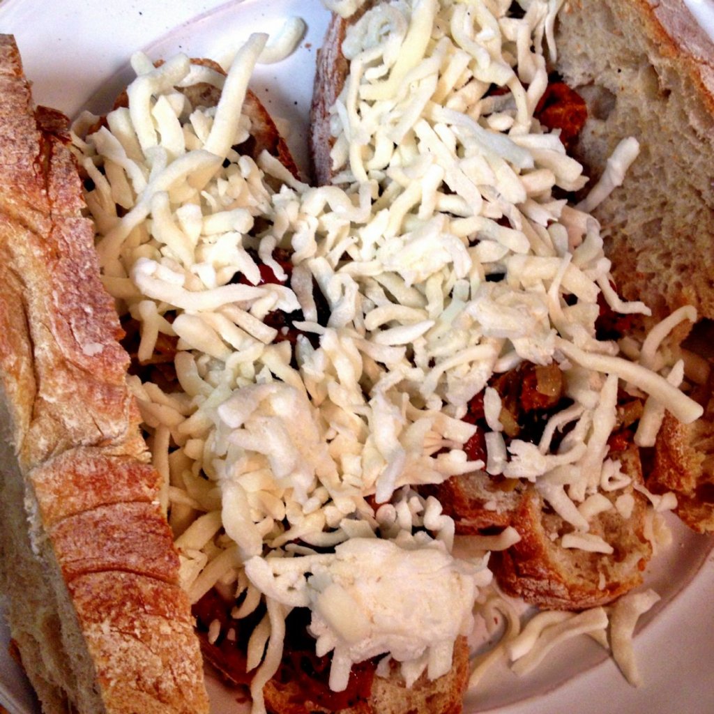 11.10_grilled-cheese-tomato-soup4